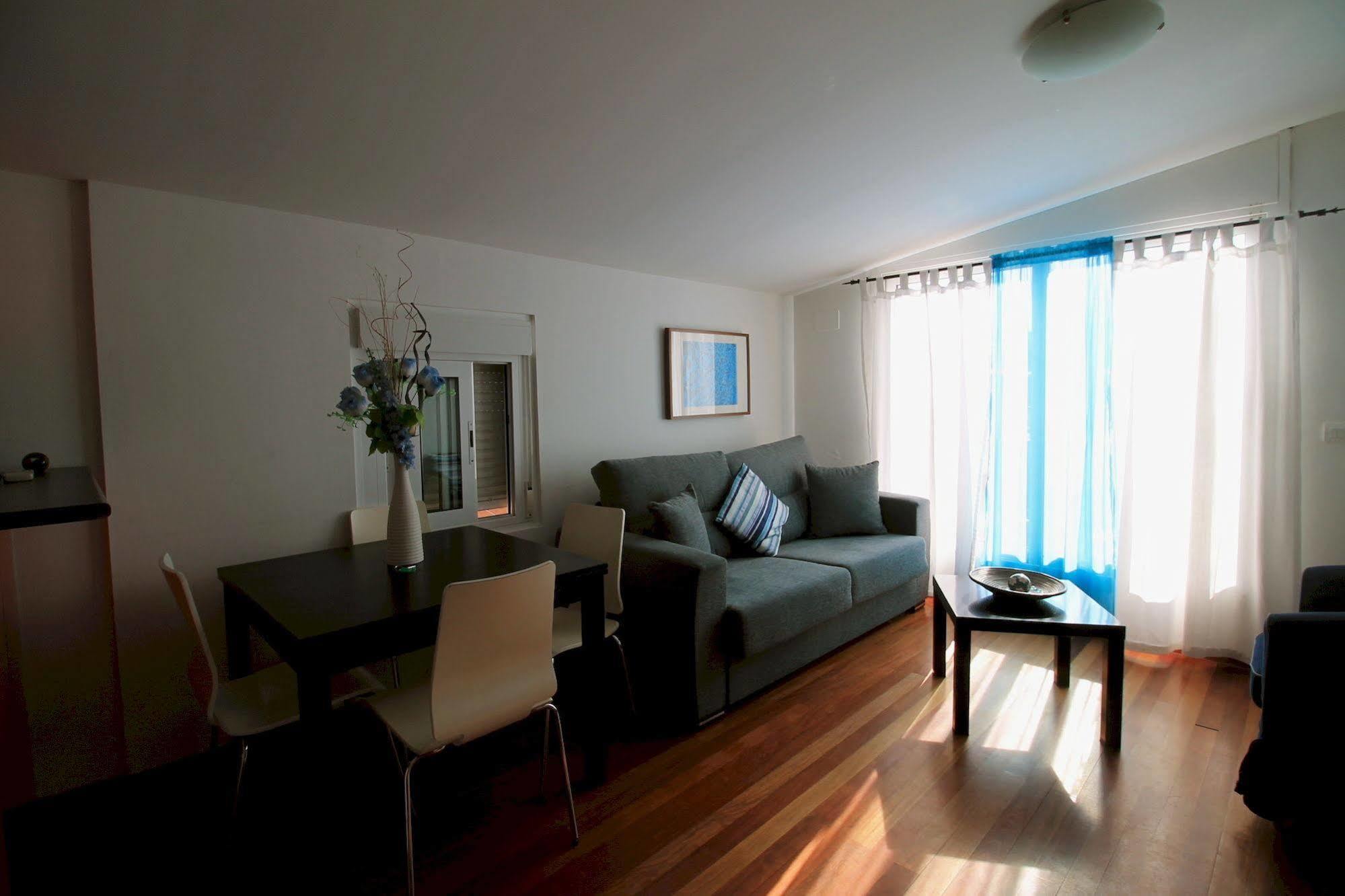 Prado Apartments Madrid Bagian luar foto