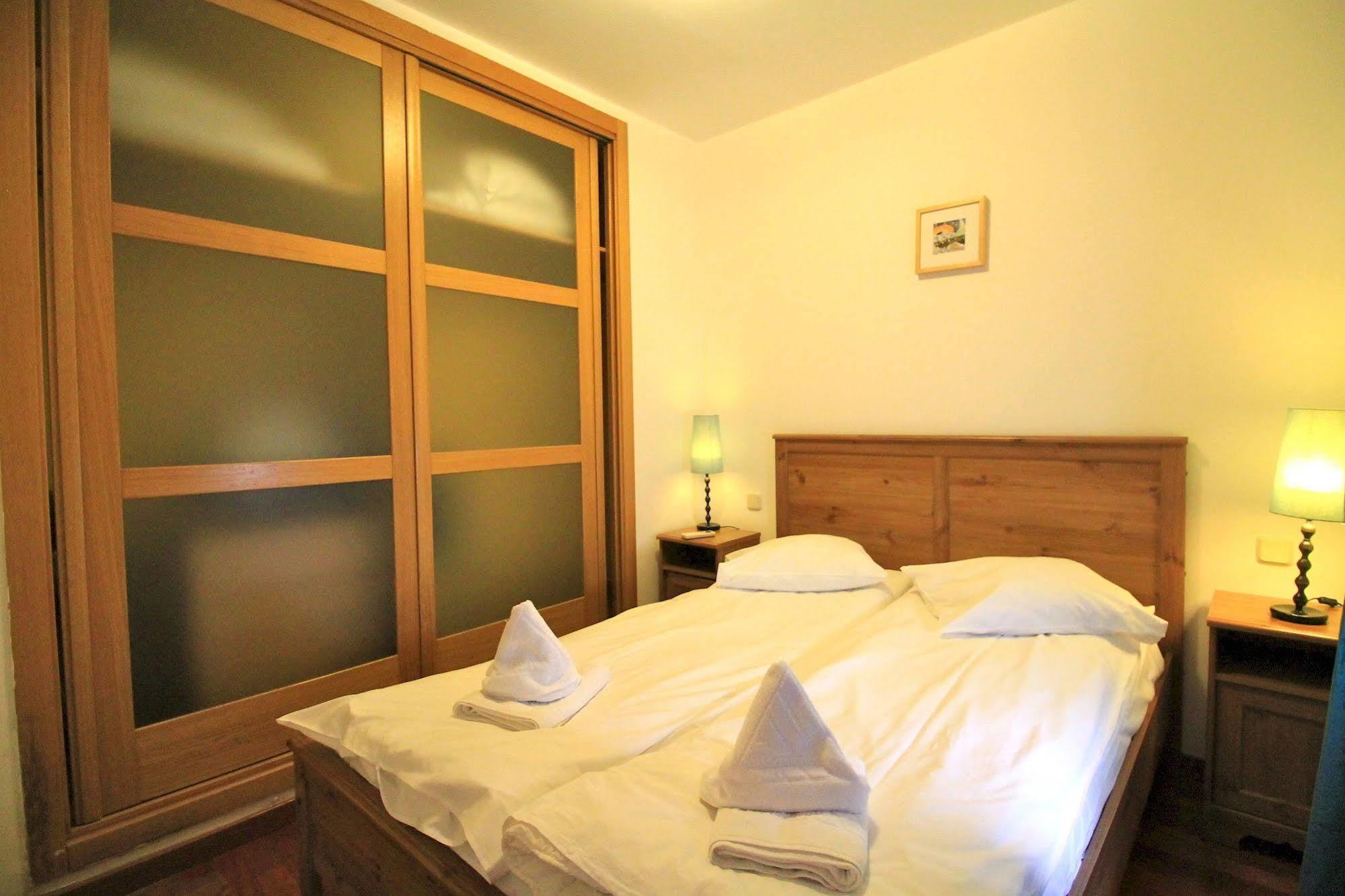 Prado Apartments Madrid Bagian luar foto