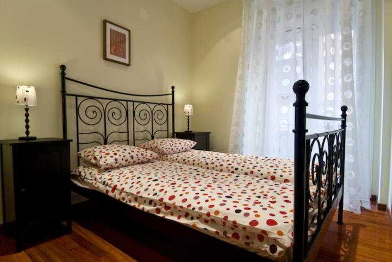Prado Apartments Madrid Bagian luar foto